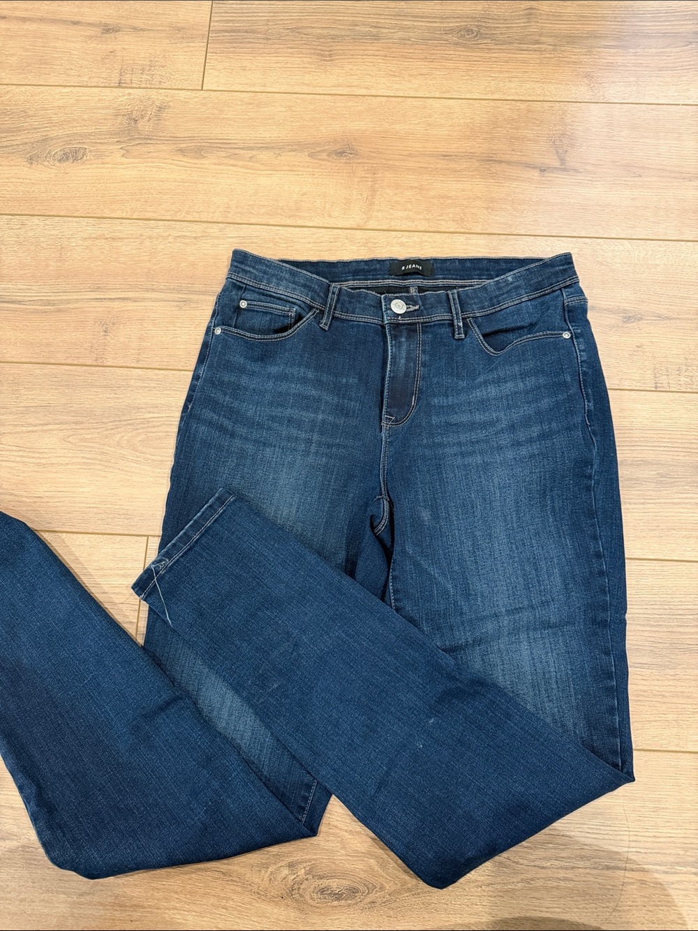 Women’s Skinny Jeans in Dark Blue Wash - Unbranded